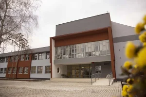 ОД 1 СЕПТЕМВРИ НОВА ОРГАНИЗАЦИЈА НА НАСТАВАТА: Се уредува училиштето „Димитар Македонски“