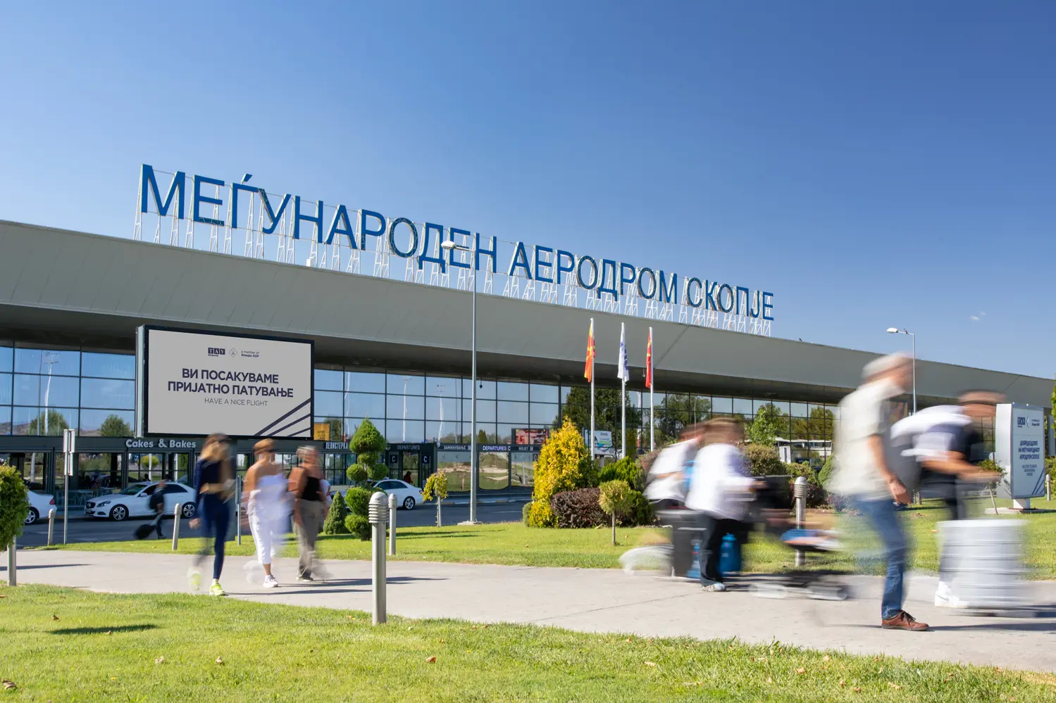 Од 1 септември промени во правилата за паркинг на аеродромот во Скопје