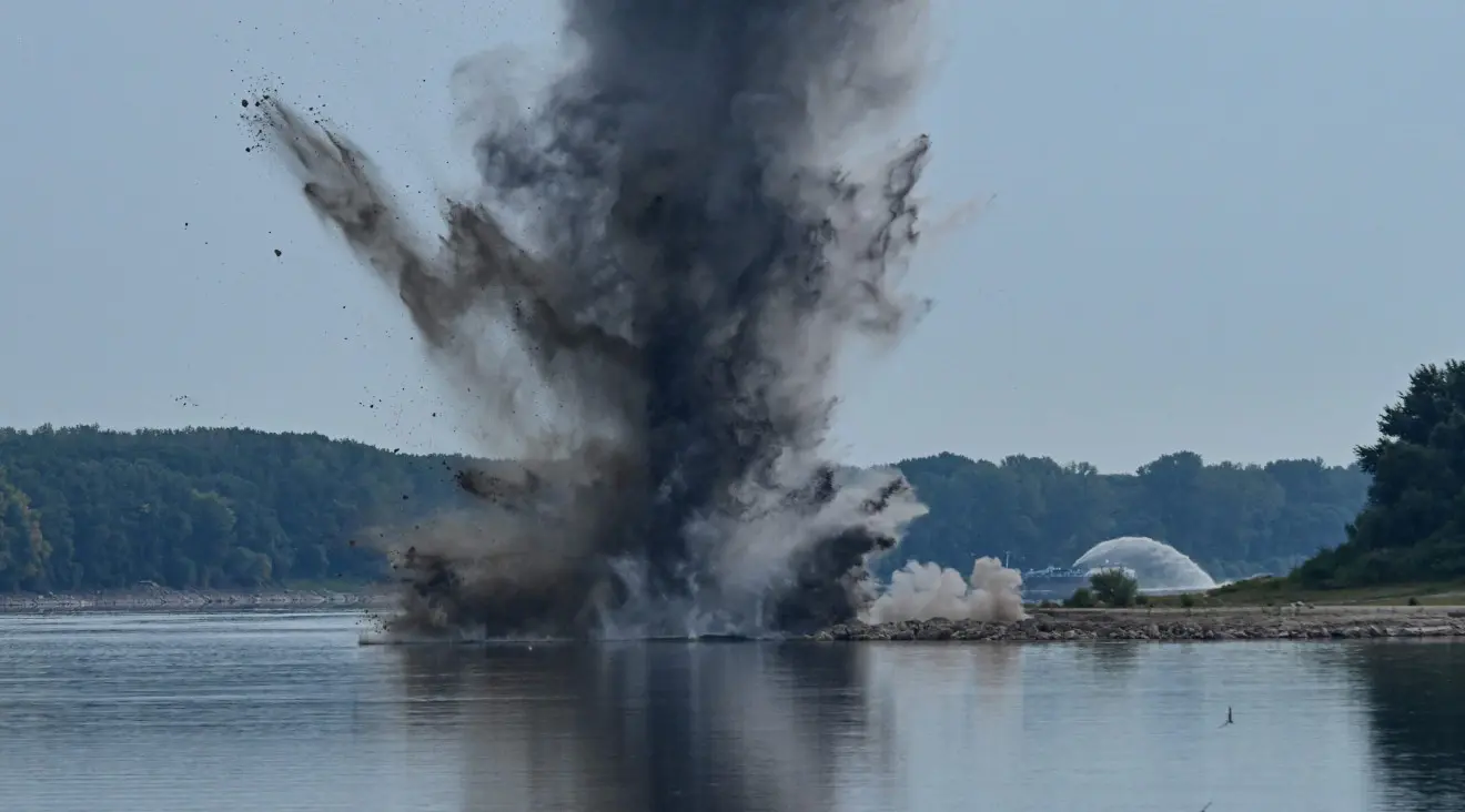 РОМАНИЈА МИНИРА КАРПИ ВО ДУНАВ: Се обидува да обезбеди вода за нуклеарната централа