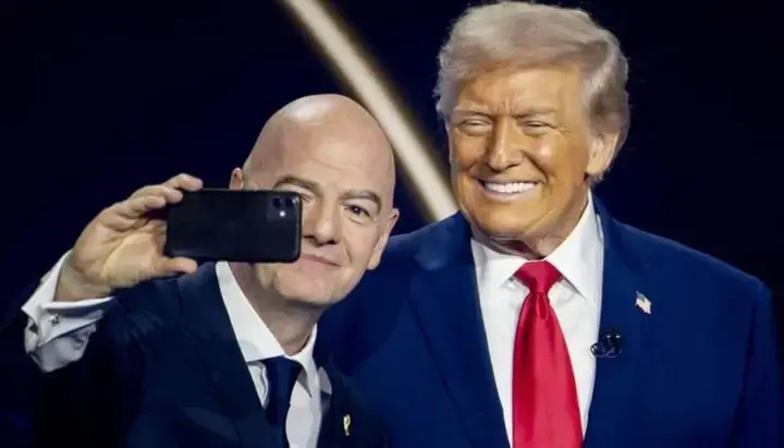 ТРАМП СО ПРЕДУПРЕДУВАЊЕ ДО ФИФА: „Ќе направите грешка ако го отпуштите Инфантино“