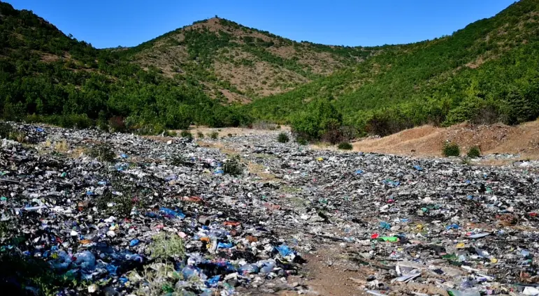 ЃОРЃИЕВСКИ: СЕ ЧИСТИ ДЕПОНИЈАТА ВО РАДУША, ВОДАТА ВО СКОПЈЕ Е БЕЗБЕДНА ЗА ПИЕЊЕ