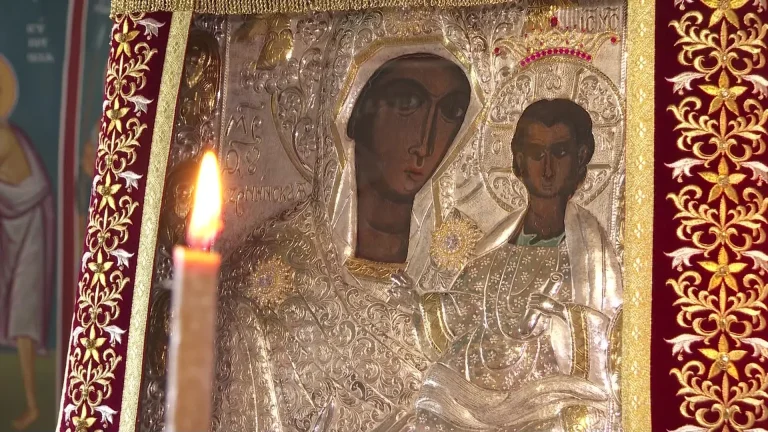ОД ДЕНЕС ПОЧНУВА БОГОРОДИЧНИОТ ПОСТ: Две седмици пост, молитва и духовна обновеност
