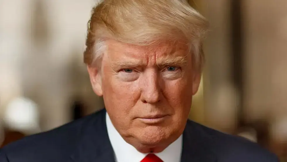 ТРАМП БАРА ВРАЌАЊЕ НА ПАРНИТЕ КАТАПУЛТИ НА НОСАЧИТЕ НА АВИОНИ: „Тоа е прашање на безбедност“