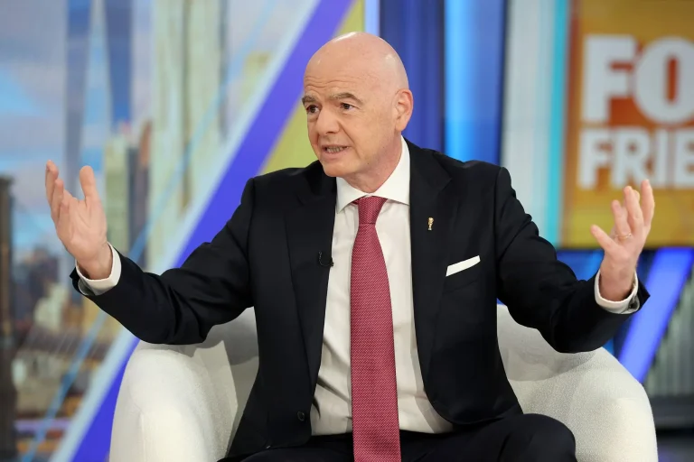 ФИФА ОТПУШТИ ДИРЕКТОР: го критикувал Инфантино поради контроверзниот план