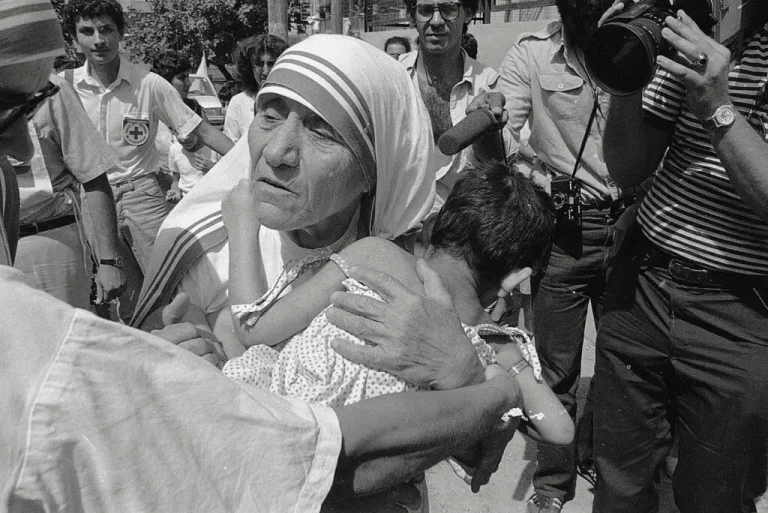 Мајка Тереза -116 години од раѓањето на светски познатата хуманитарка