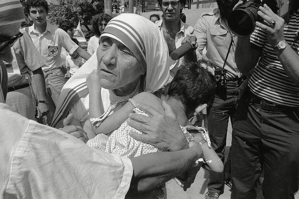 Мајка Тереза -116 години од раѓањето на светски познатата хуманитарка