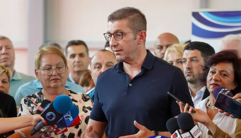 (ВИДЕО) МИЦКОСКИ ЗА ЛАЖНАТА ВЕСТ ЗА ЗАГАДЕНА ВОДА: Со измените во Кривичниот законик ќе има казни за тие што создаваат хистерија