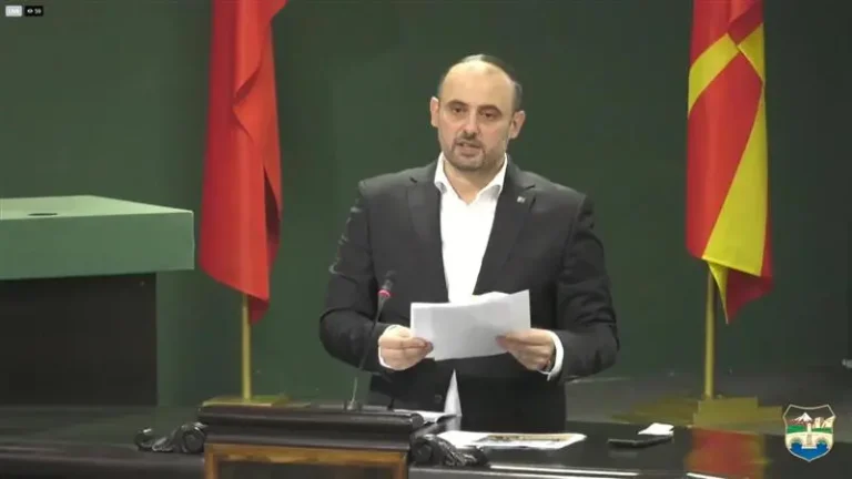 (ВИДЕО) ЃОРЃИЕВСКИ ЗА ПРСКАЊЕТО ПРОТИВ КОМАРЦИ: Се користат истите средства како и претходно, одобрени од СЗО и Венко Филипче