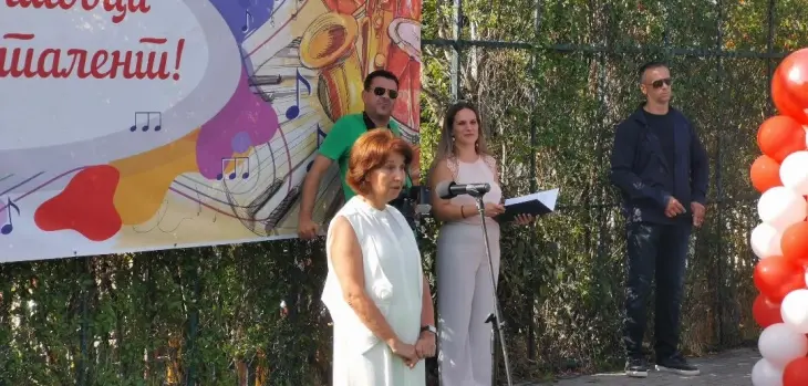 СИЛЈАНОВСКА-ДАВКОВА ДО ПРВАЧИЊАТА: „Инвестирајте во себе“