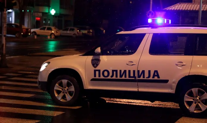 полиција полициска кола
