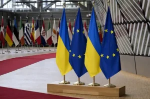 ЕУ ЈА УСЛОВУВА ПОМОШТА ЗА УКРАИНА: Брисел бара итни реформи