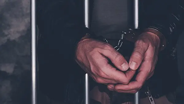 УАПСЕН МЛАД КУМАНОВЕЦ: Полицијата го фати со пиштол и куршуми