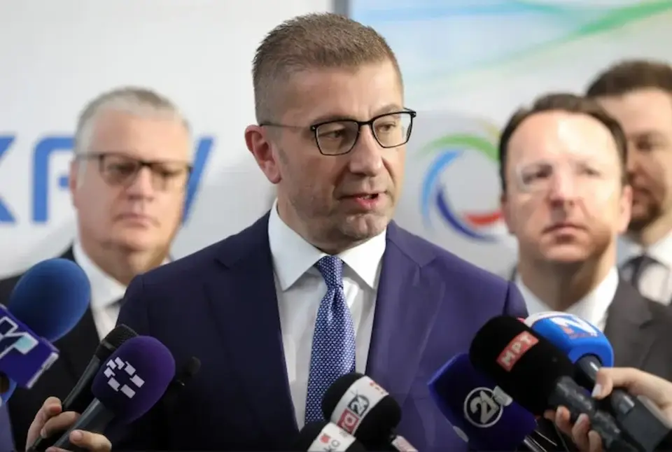 МИЦКОСКИ: Логично е со присуство на ЕУ да се преговара со Бугарија