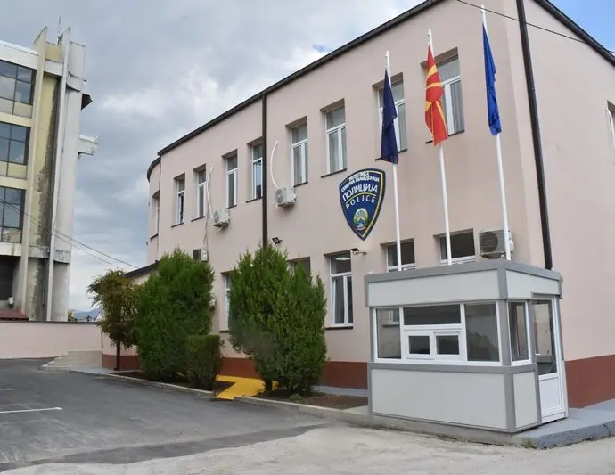 ИСЧЕЗНАТО 15-ГОДИШНО ДЕВОЈЧЕ ОД КУМАНОВО: Братот пријавил дека се оддалечила од домот