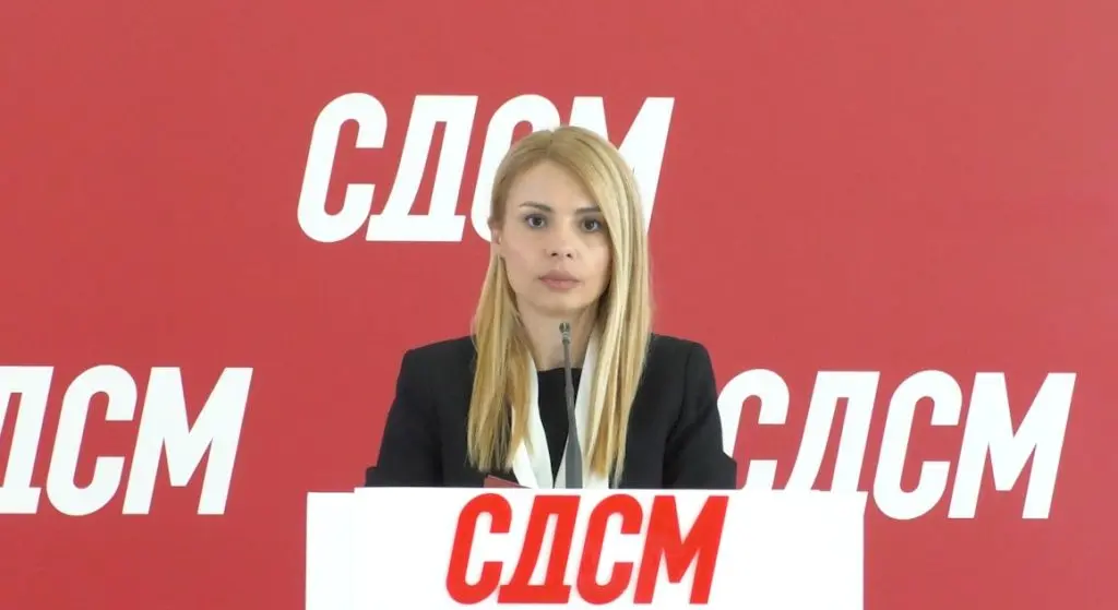 (ВИДЕО) СДСМ СО ОБВИНУВАЊА ДО ЛЕВИЦА: Не гласаа за минимална плата од 600 евра – одработуваат за Мицкоски
