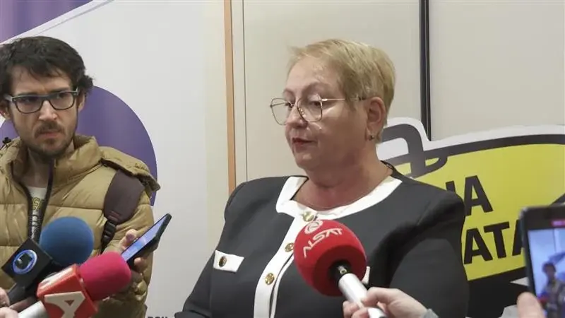 СТУДЕНТИТЕ НА СРЕДБА СО ЈАНЕВСКА: Бараат повисок студентски оброк и бесплатен превоз