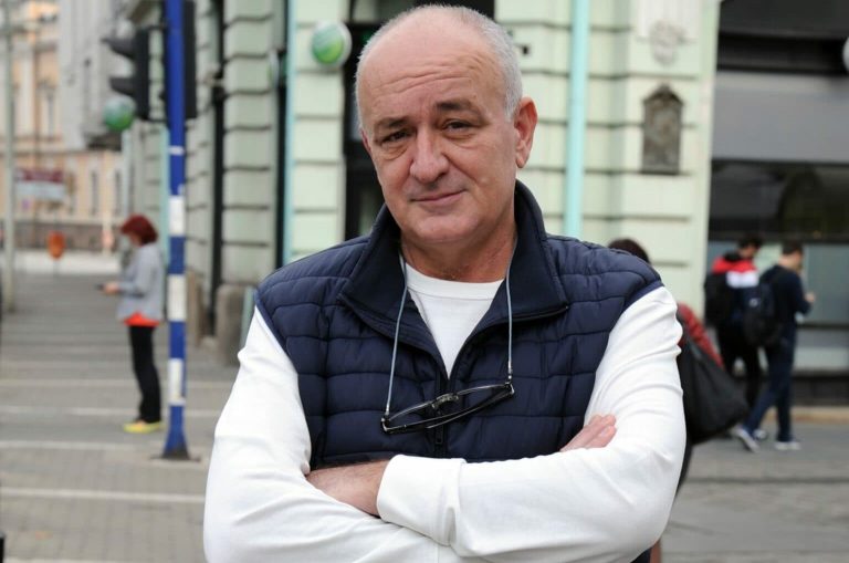 (ВИДЕО) ДРЖАВНАТА НАГРАДА „11 ОКТОМВРИ“ ЗА ЧЕТВОРИЦА: Професорот Андоновски со маестрален говор при подигнувањето на наградата
